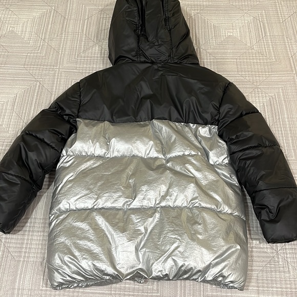 Zara boy’s puffer - Picture 4 of 5